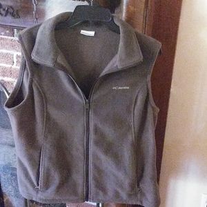 Columbia fleece vest